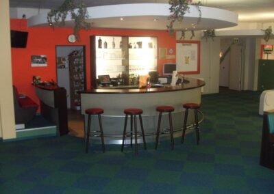 Bar - 2